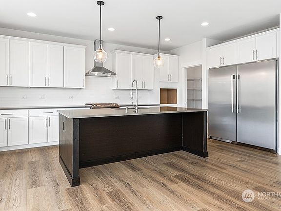 5th image of 12314 176th Street E