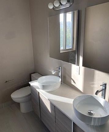 4th image of 612 NE 12th Ave #612