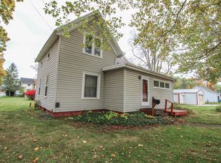 321 W Cushman St, Three Rivers, MI 49093