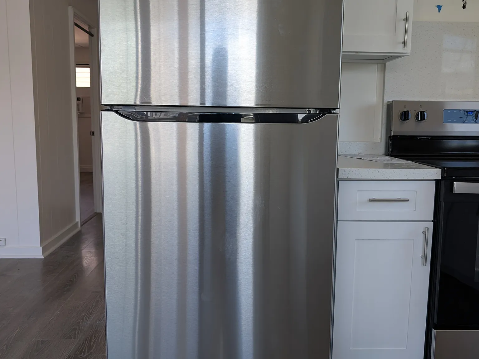 2 bed, 816 sqft, $3,000 — Photo 4