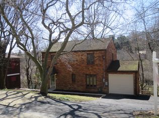 310 Castlegate Rd, Pittsburgh, PA 15221