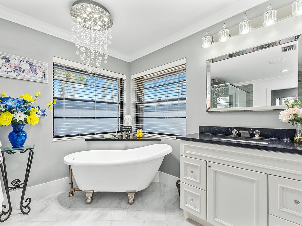 1st image of 6973 SE Bunker Hill Drive