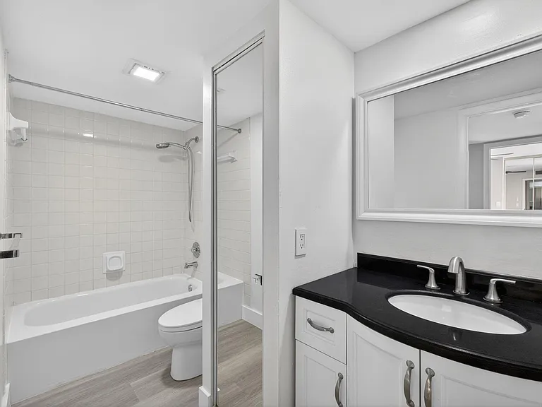 246 Charter Way — Photo 10