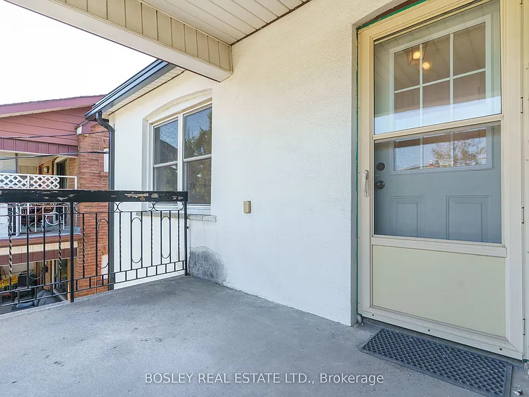 210 Westmount Ave #1 — Photo 40