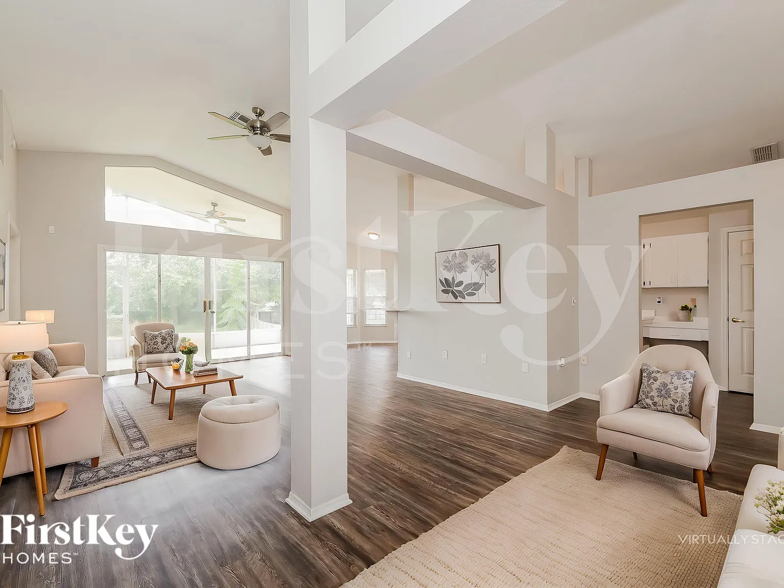 3 bed, 2.0 bath, 2315 sqft, $1,630 — Photo 4