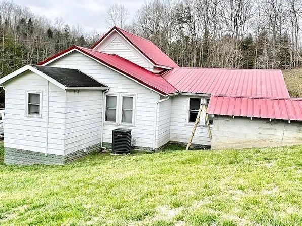 1502 Turkey Branch Rd, Sandy Hook, KY 41171