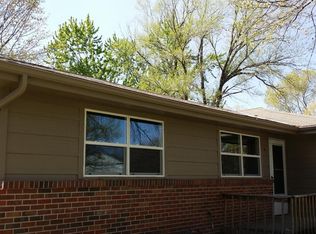 2715 Ousdahl Rd, Lawrence, KS 66046