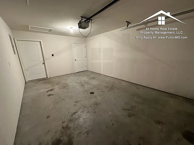 506 Commons Dr — Photo 28
