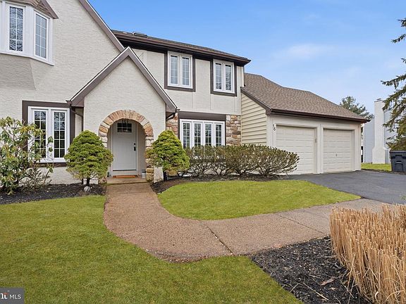 3rd image of 16 Rucker Rd