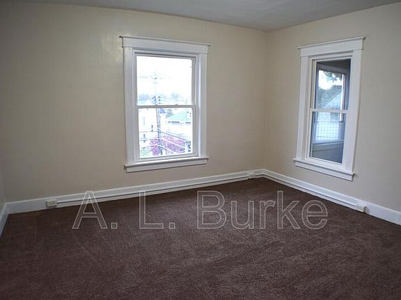 5th image of 28 Carhart Ave APT 3R
