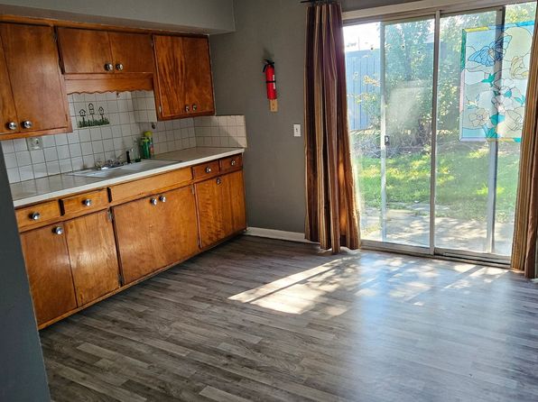 300 6th Ave #109