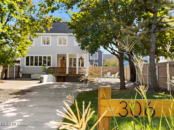 2nd image of 306 E 7th Avenue