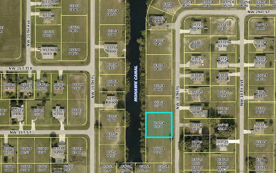 1st image of 102 NW 18th Pl