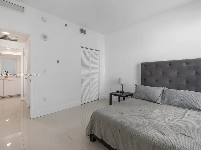 950 Brickell Bay Dr #1404 — Photo 23