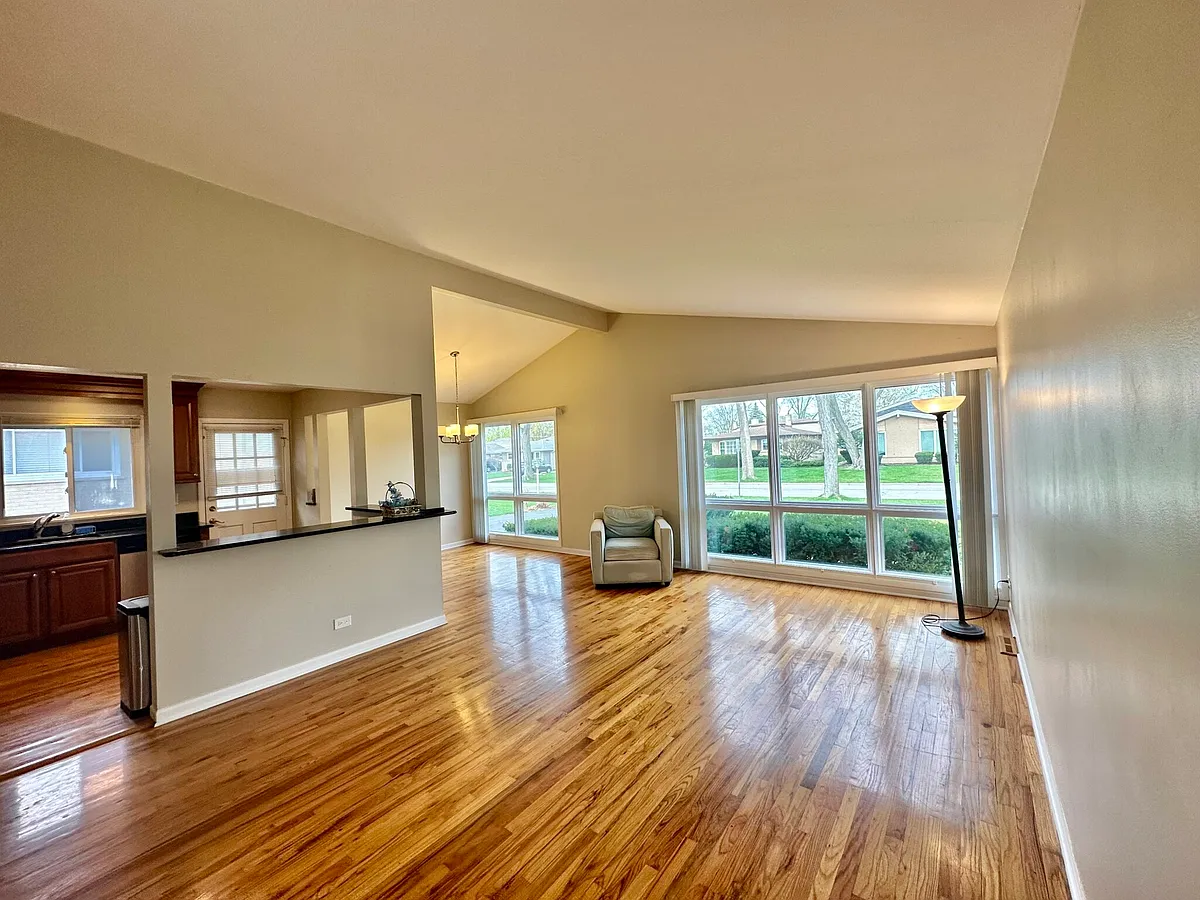 Building Photo - 1243 S Mitchell Ave #HSE