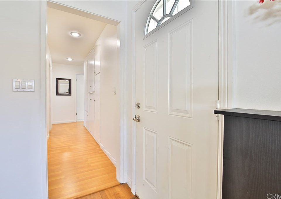 1st image of 1353 Douglass Dr