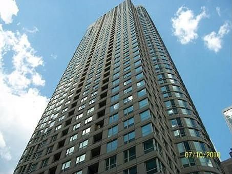 1st image of 345 N Lasalle St APT 1701