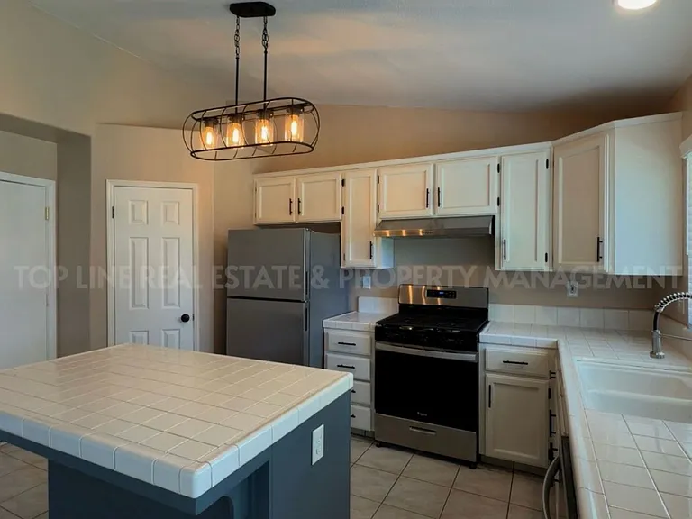 520 Pepper Dr — Photo 17