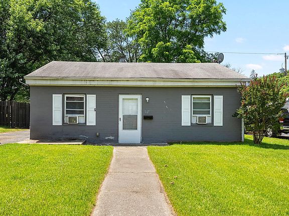 3rd image of 408 Bethune Dr