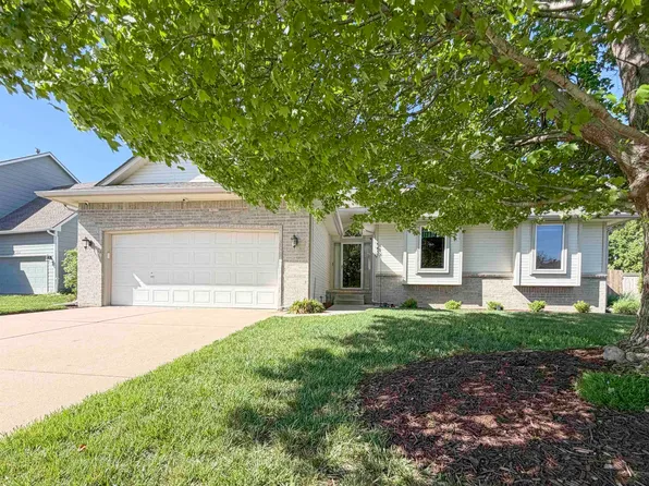 4429 N Westlake Ct, Wichita, KS 67220