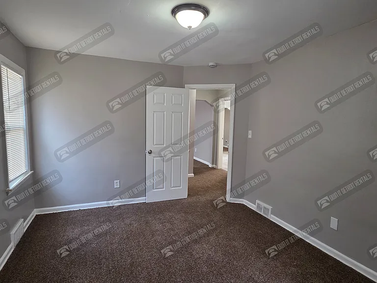 7321 Penrod St — Photo 17