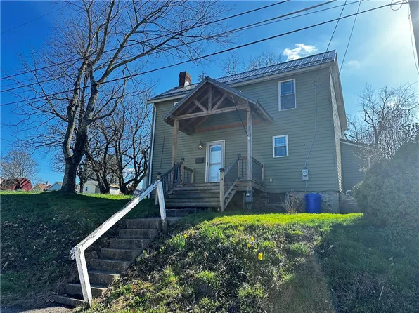 31 W Wine St, Uniontown, PA 15401