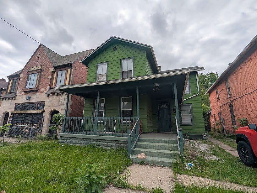 1st image of 721 N Detroit Ave