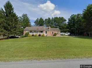 171 Canterbury Dr, Shady Spring, WV 25918