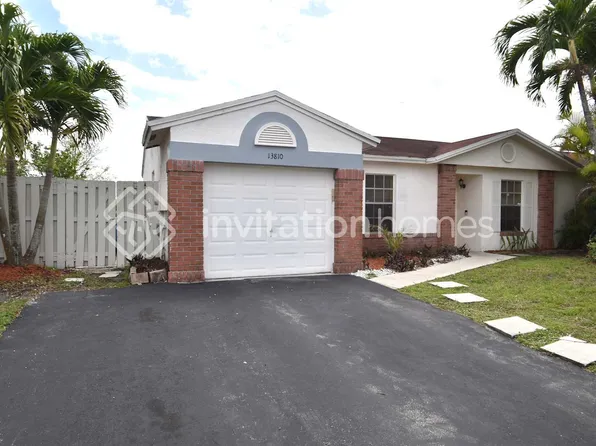 13810 Cumberland Pl, Fort Lauderdale, FL 33325