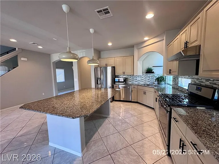 8115 Sorrel St — Photo 2