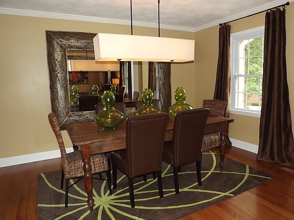2nd image of 3020 Oak Valley Dr