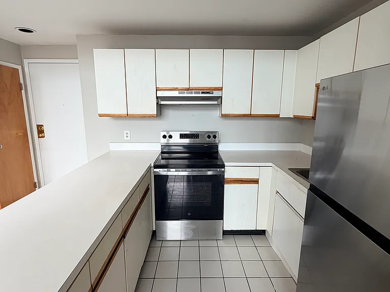 275 Chapel St #4-C — Photo 6