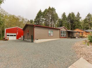 1078 NE 12th Ave, Rockaway Beach, OR 97136
