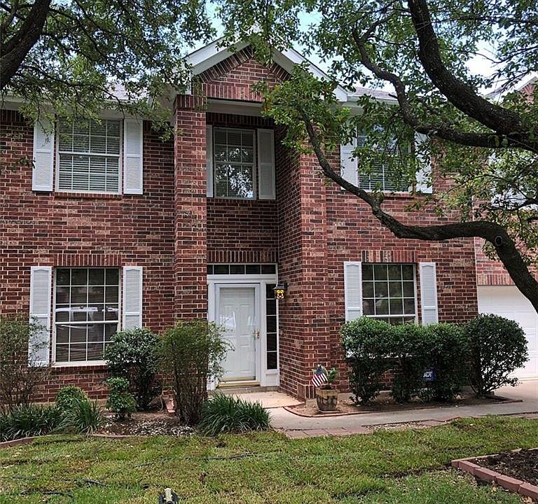 2nd image of 4121 Travis Country Cir