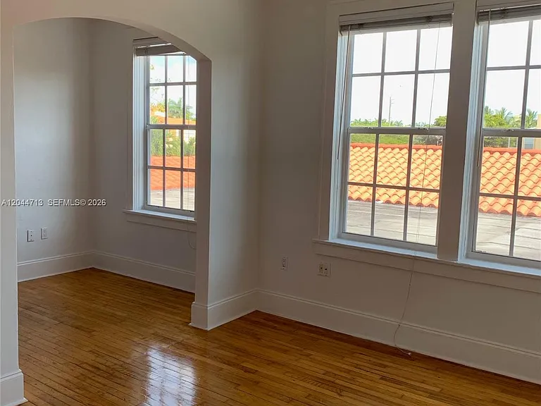 4349 Sheridan Ave #8 — Photo 9