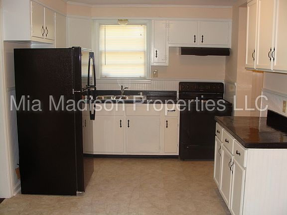 3rd image of 1848 Northgate Dr