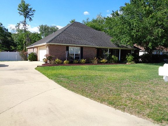 4th image of 122 Stately Oaks Cir