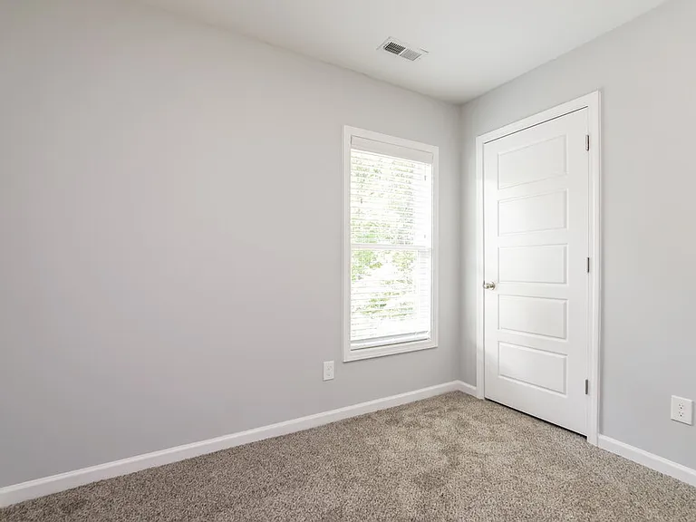 119 Oakdale Ave — Photo 14