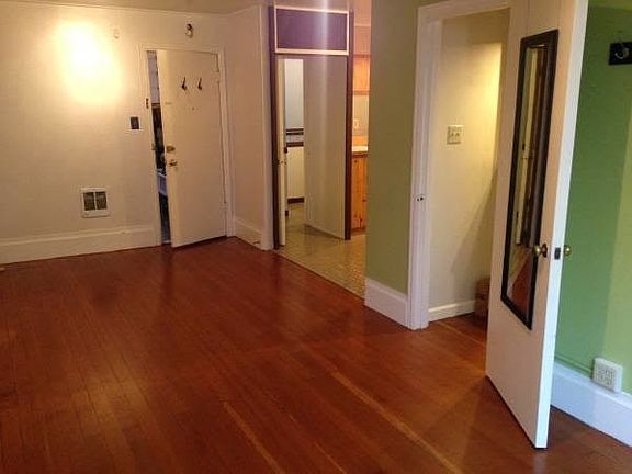 3rd image of 155 Pfeiffer St APT B