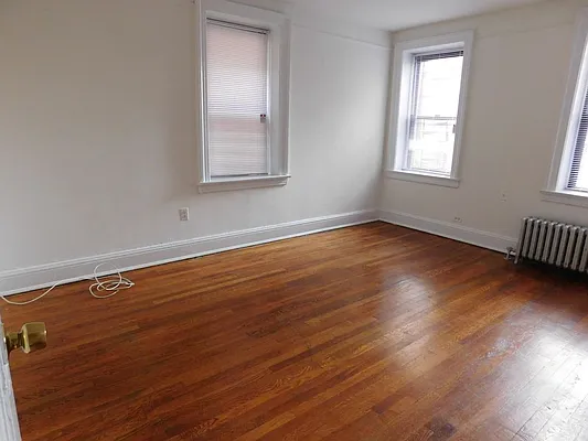 Rented by MQ Realty LLC | media 14