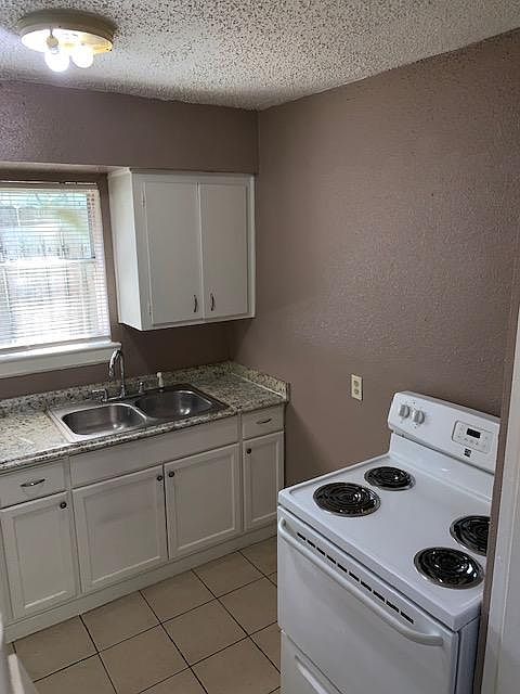 1st image of 4817 4821 Lavender St