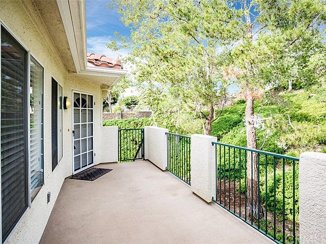 1st image of 29 Jaeger Ln