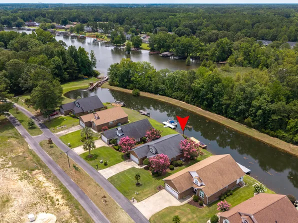 85 Ridge Lake Dr, Manning, SC 29102