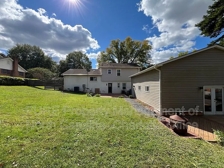 314 Scottridge Dr — Photo 24