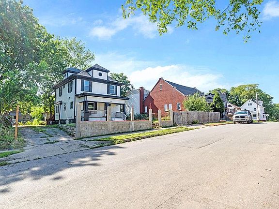 5th image of 2406 Kensington Ave
