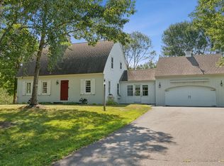 33 Smith Rd, Hallowell, ME 04347