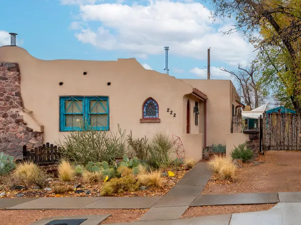 222 Amherst Dr NE, Albuquerque, NM 87106