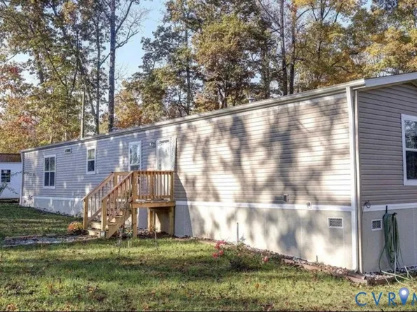 1753 Gardners Rd, Mineral, VA 23117