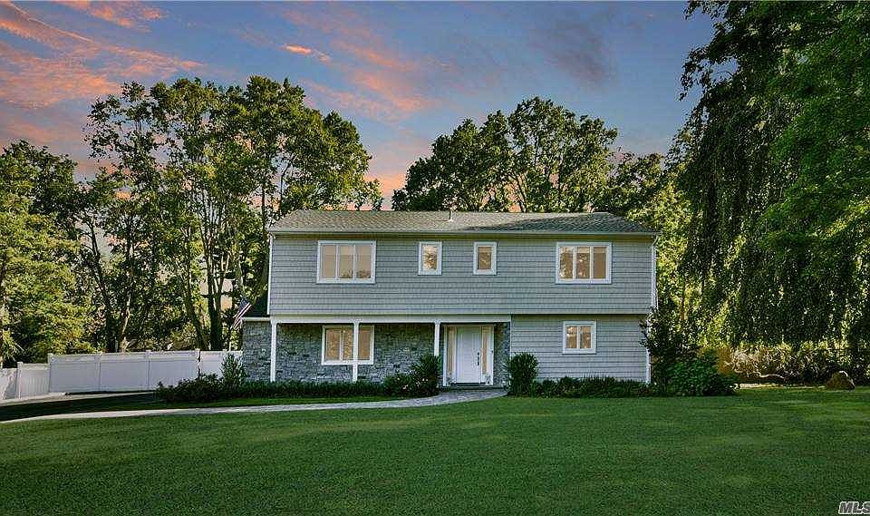 1st image of 4 Hickory Ln