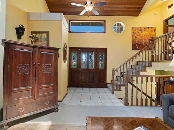 3rd image of 107 Carbonera Ct